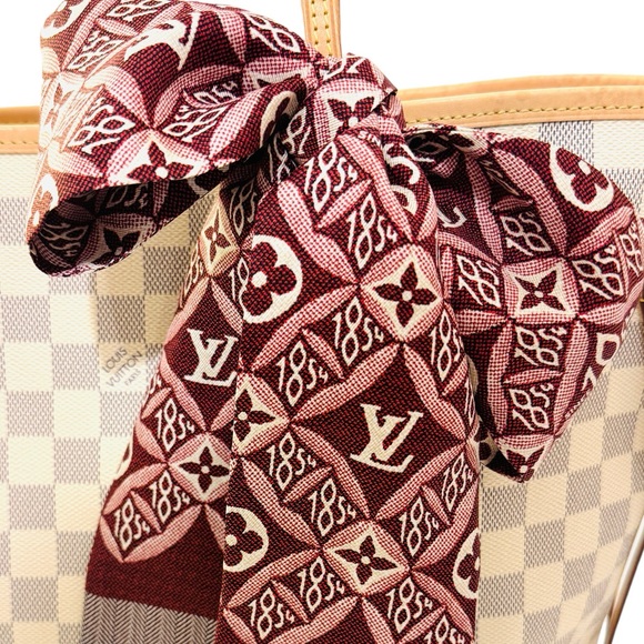 Louis Vuitton Accessories - Louis Vuitton LV Silk Motif 1854 Bandeau Scarf